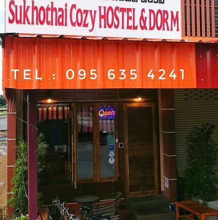 Sukhothai Cozy Hostel And Dorm Bagian luar foto