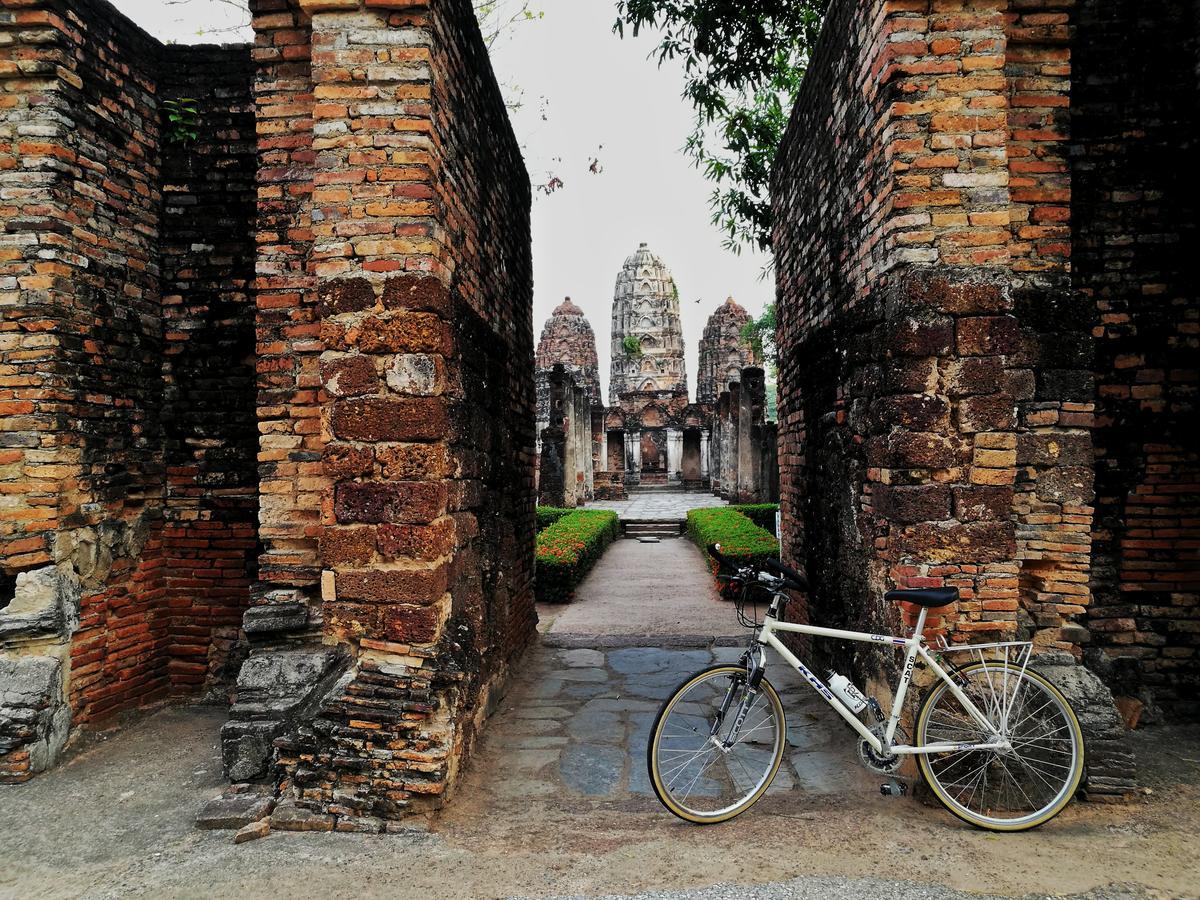 Sukhothai Cozy Hostel And Dorm Bagian luar foto